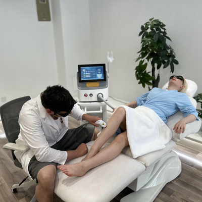 Tragbare Faserdioden-Laser-Haarentfernung Eismaschine für Hautpflege und Schönheit