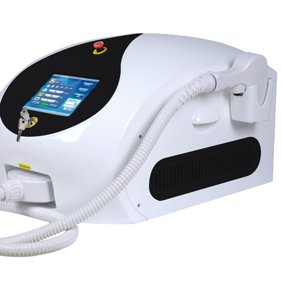 Kanada MDSAP zugelassene Diodenlaser-Haarentfernung Maschine 3 Wellenlängen 810nm/755nm/1064nm
