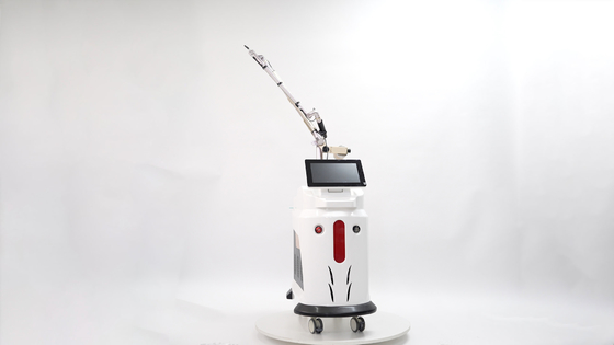 OEM ODM Picosecond Laser Schönheitsmaschine 755nm 532nm Für Tattoo Entfernen