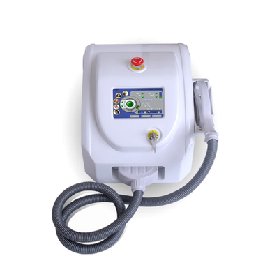 Schmerzlose tragbare IPL-Lasermaschine Wasserdicht mit Luft Wasser Wind Halbleiterkühlgel