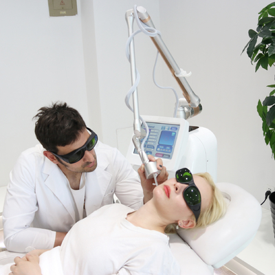 Handelsübliche Fractional CO2-Lasermaschine zur Hautwiederherstellung / Dehnungsmerkmalentfernung