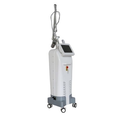 Tragbare CO2-Laser-Fraktionsmaschine 40W für Schönheitssalons 2 Jahre Garantie